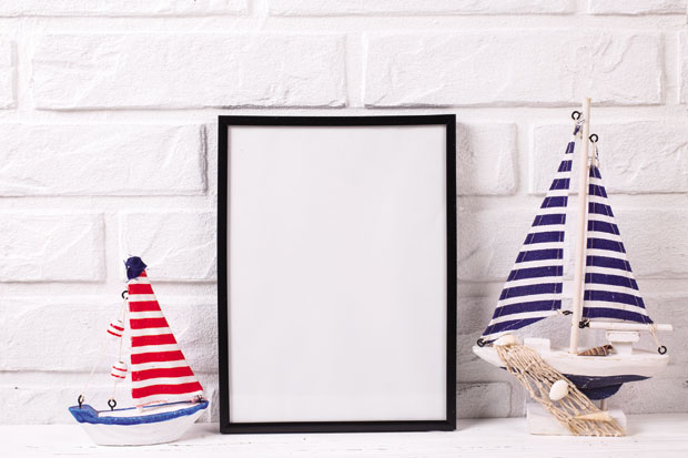 Нежни шапат шкољки и плаветнила